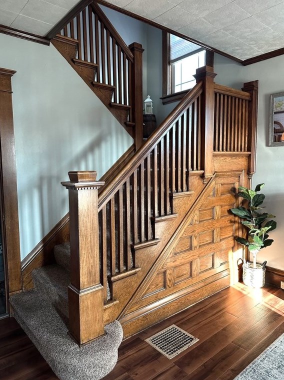 606 Clayton St, New Castle PA 16102-1242 exterior