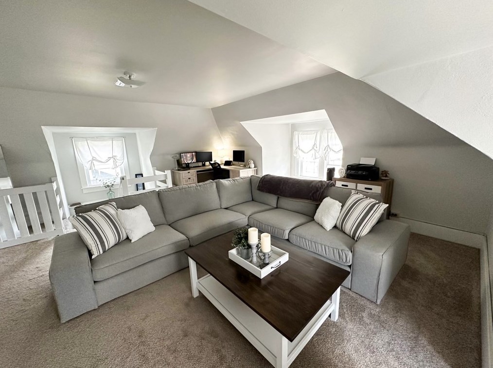 606 Clayton St, New Castle PA 16102-1242 exterior