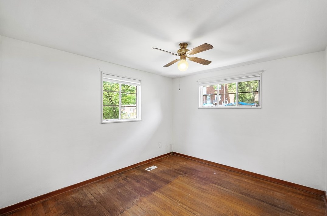 409 Elias Dr, Pittsburgh PA 15235-1711 exterior