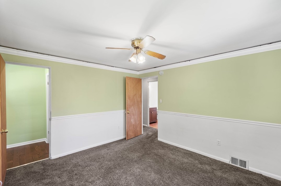 409 Elias Dr, Pittsburgh PA 15235-1711 exterior