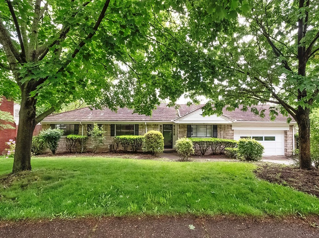 1742 Theodan Dr, Pittsburgh, PA 15216-1106