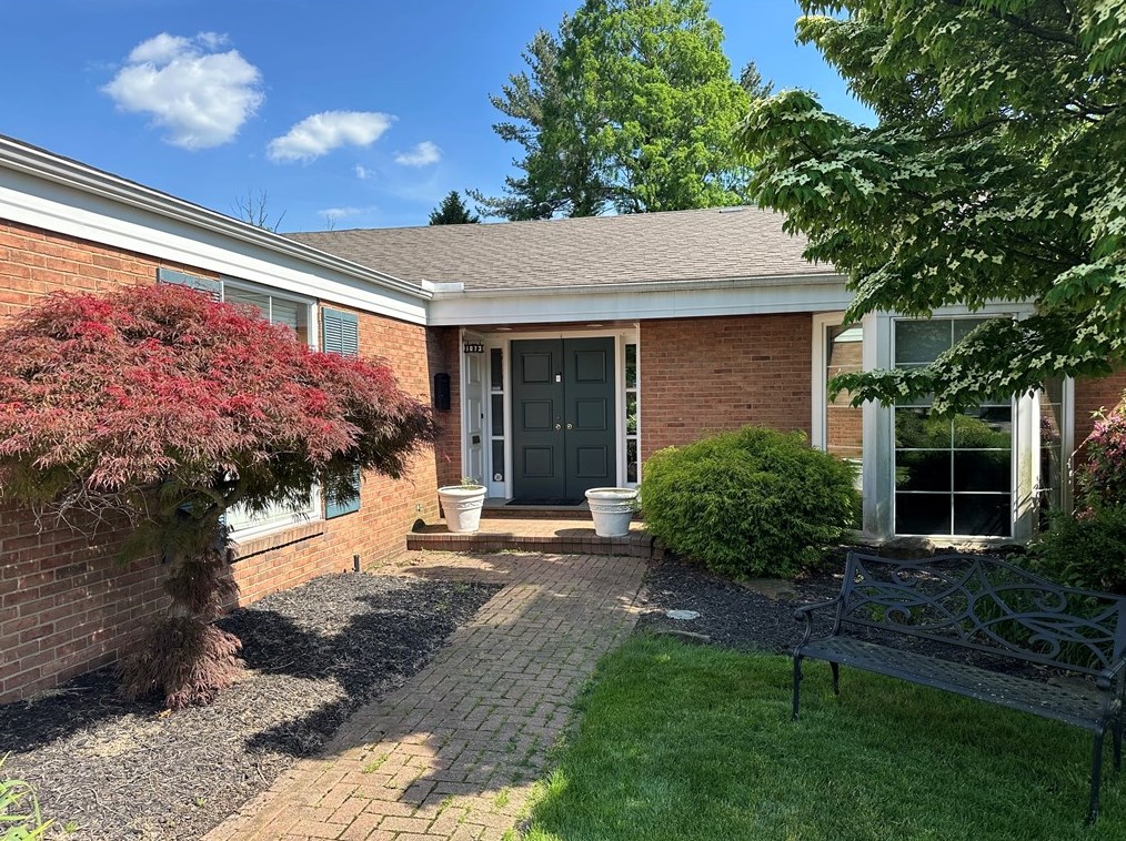 1073 Edgewood Rd, New Kensington, PA 15068-5353