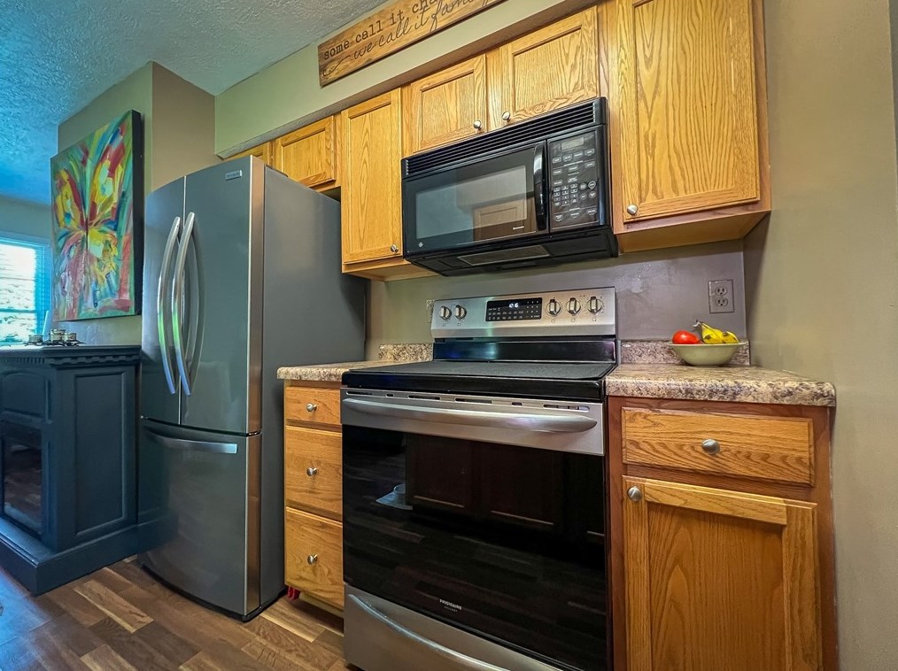 107 Stoneridge Blvd, Butler PA 16001-6691 exterior