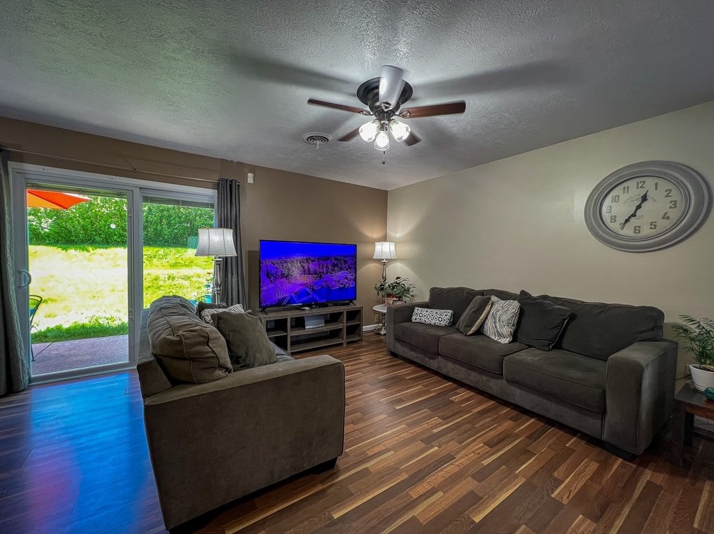 107 Stoneridge Blvd, Butler PA 16001-6691 exterior