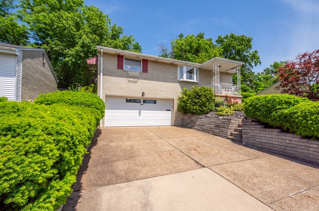 1400 Kinmount St, Pittsburgh, PA 15205