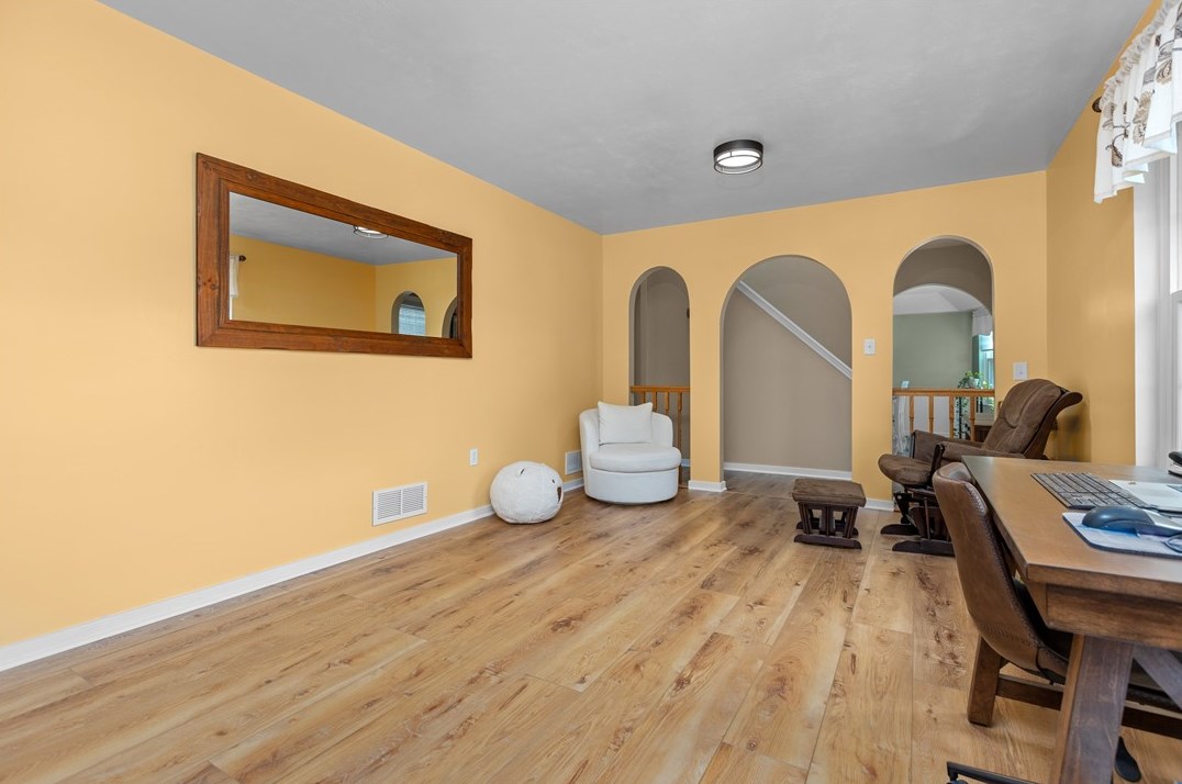 110 Bertley Rdg Dr, Moon Twp PA 15108-9761 exterior