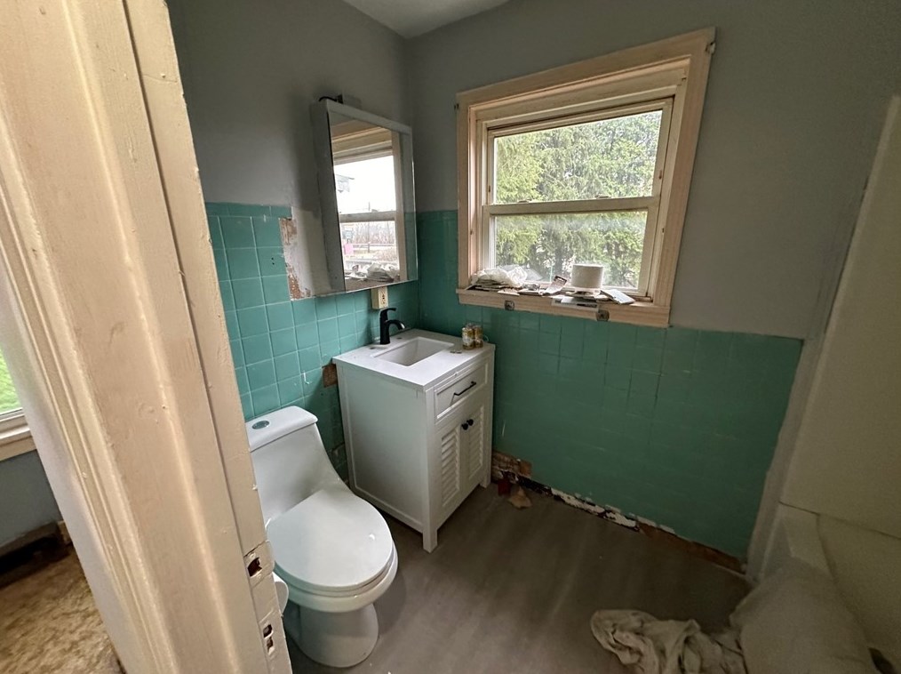 1430 Old Butler Rd, New Castle PA  16101-9065 exterior