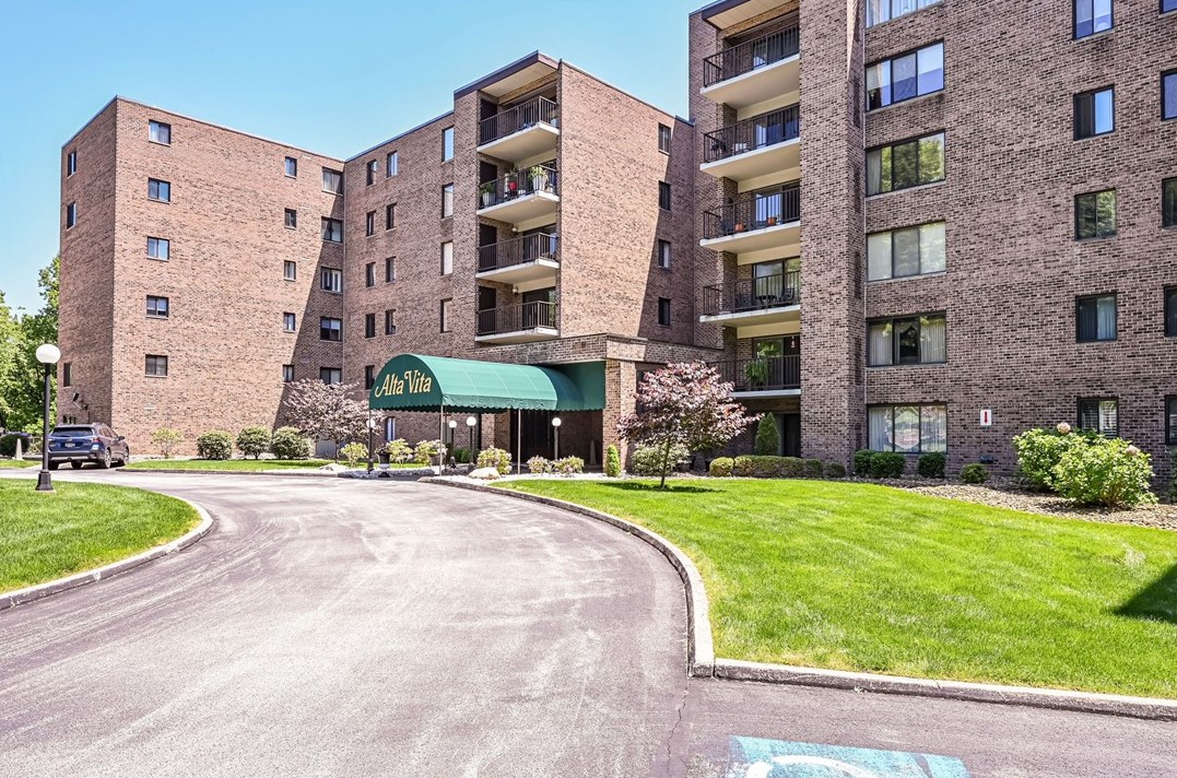 3 Alta Vita #308, Greensburg, PA 15601