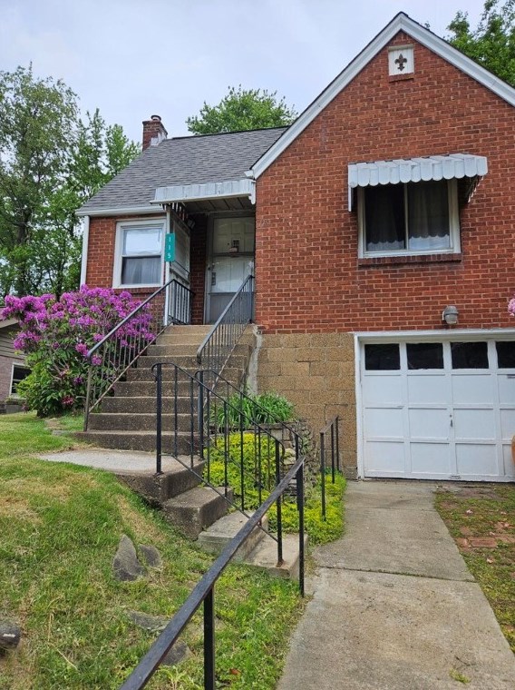 115 Carmella Dr, McKeesport, PA 15131