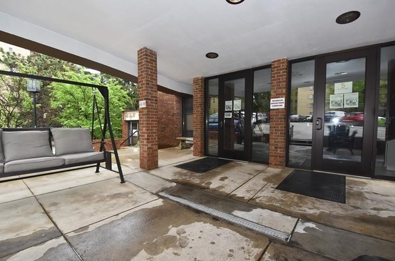 5 Bayard Rd, Pittsburgh, PA 15213-1955