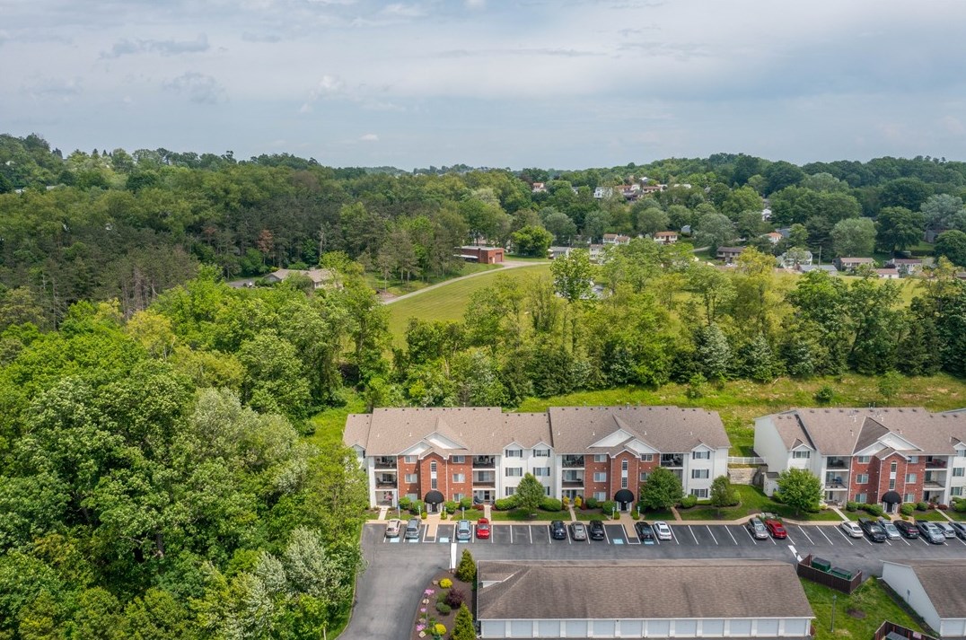 200 Hidden Ridge Ct, Library PA  15129-5920 exterior