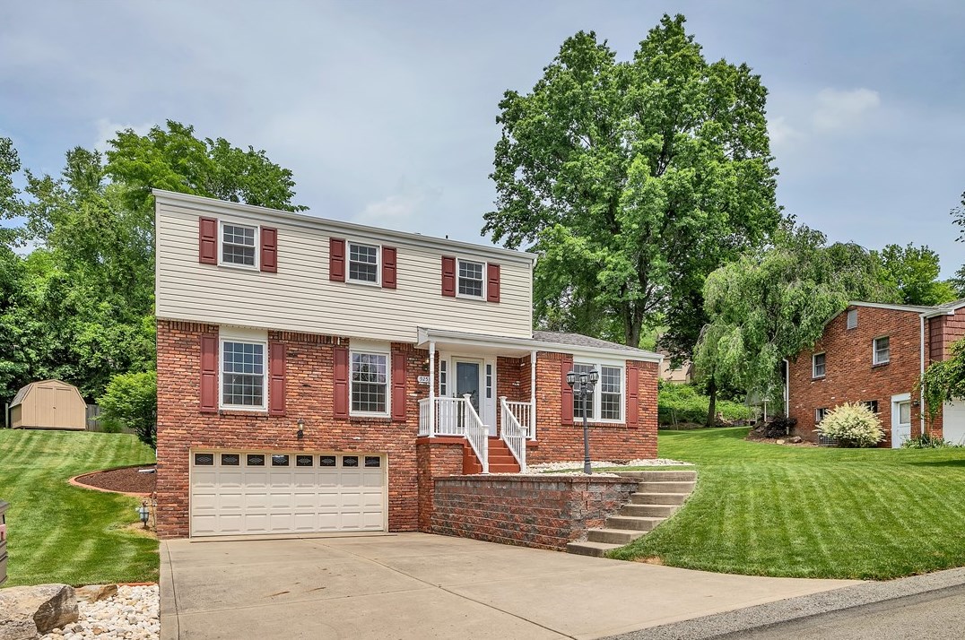 9253 Douglas Fir Dr, Pittsburgh, PA 15239-2001