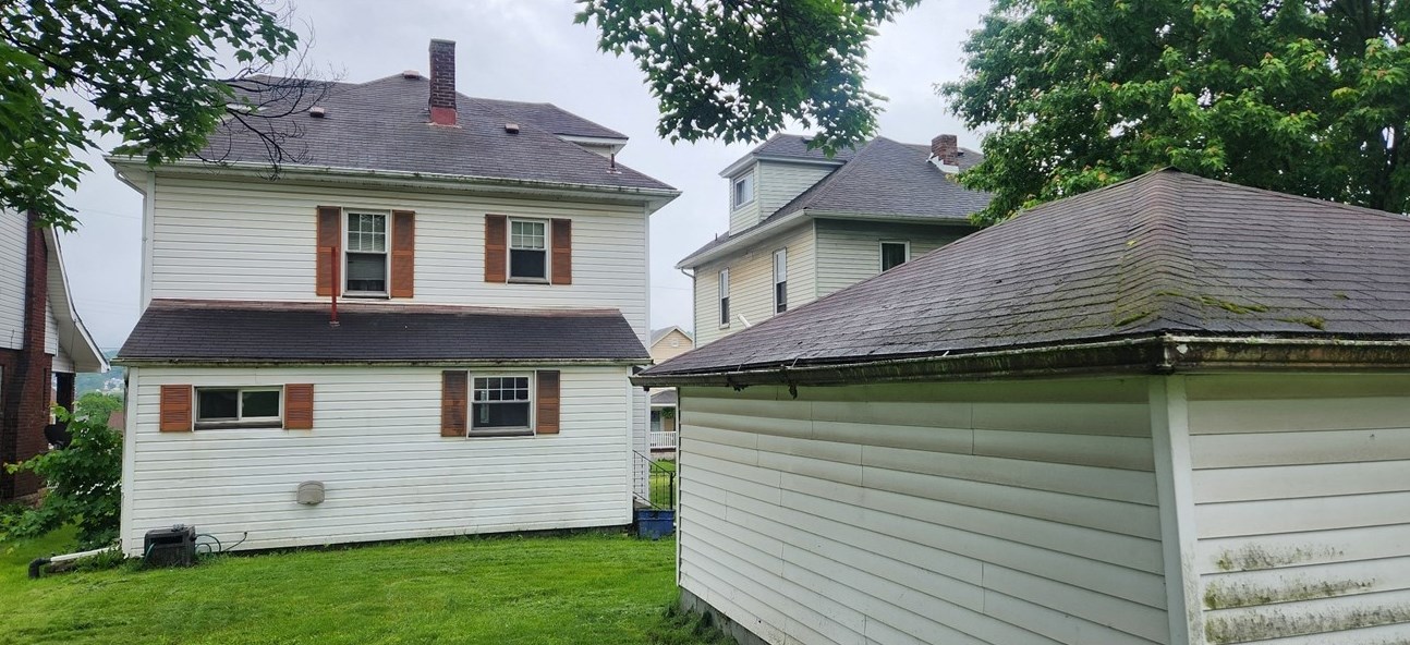 628 Line Ave, Ellwood City, PA 16117