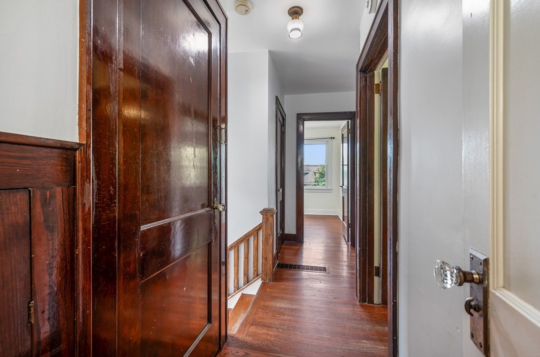 7914 Newmeyer St, Pittsburgh PA 15218-1828 exterior