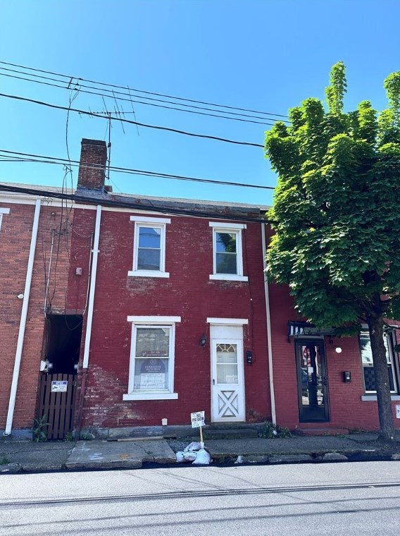1402 Bingham St, Pittsburgh, PA 15203