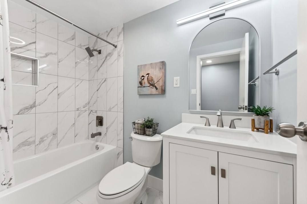 645 Carnival Dr, Pittsburgh PA 15239-2628 exterior