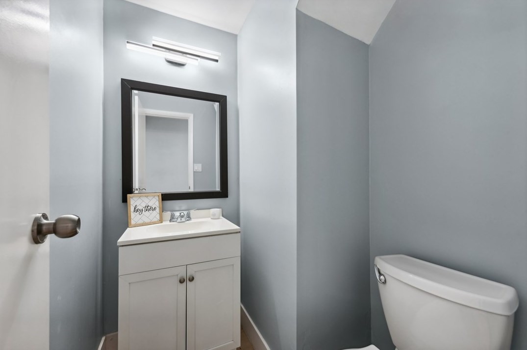 645 Carnival Dr, Pittsburgh PA 15239-2628 exterior