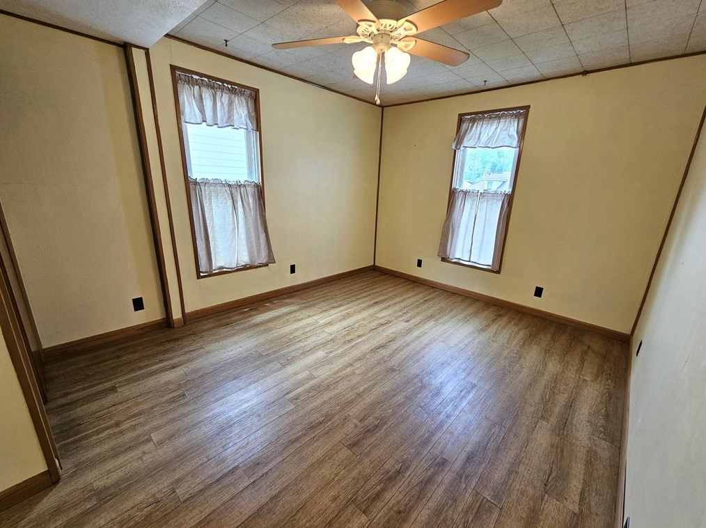 341 Burton Ave, Washington PA 15301-3302 exterior