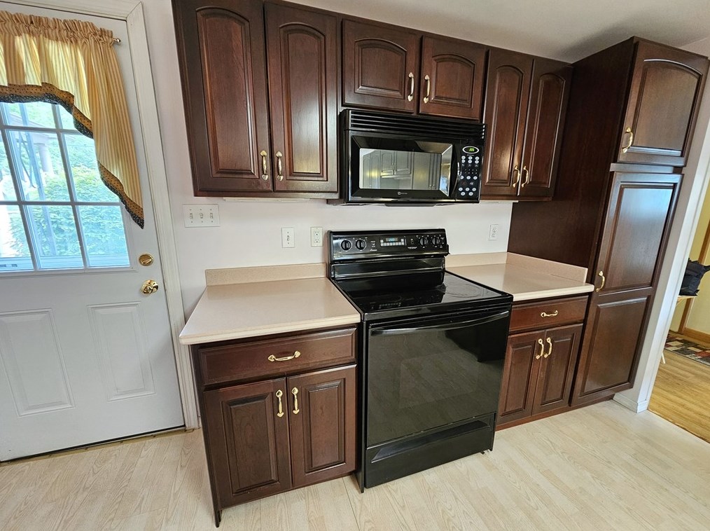 341 Burton Ave, Washington PA 15301-3302 exterior