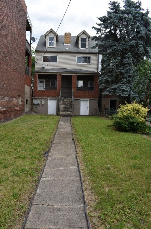 815 Monongahela Ave, Glassport, PA 15045