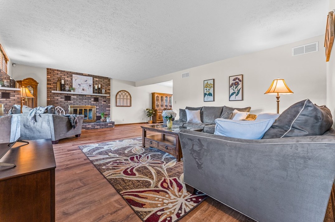 148 Lakewood Rd, New Castle, PA 16101