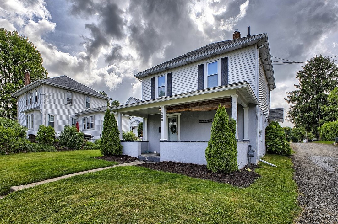 608 Guthrie St, Greensburg, PA 15601-4820