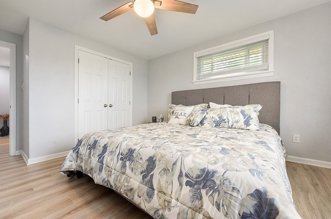 127 Horseshoe Dr, Mckeesport PA  15131-3221 exterior