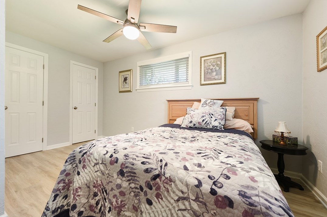 127 Horseshoe Dr, Mckeesport PA  15131-3221 exterior