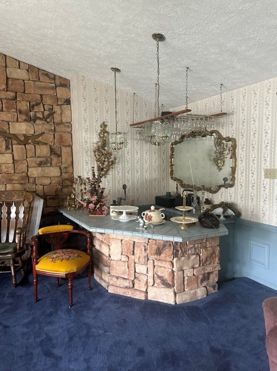 185 Kruest Dr, Freedom PA 15042-2735 exterior