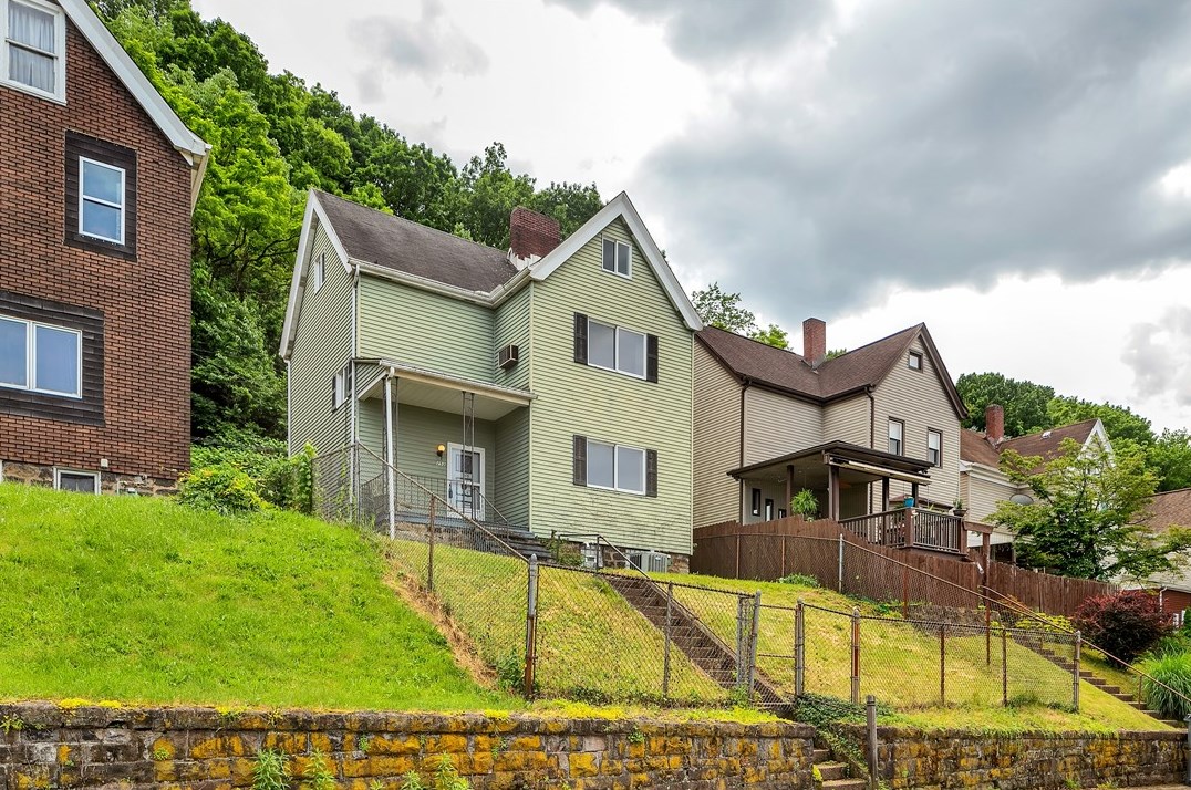 253 Welsh Ave, Wall, PA 15148
