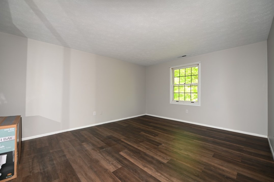 7411 Lighthouse Pt, Pittsburgh PA 15221-2583 exterior