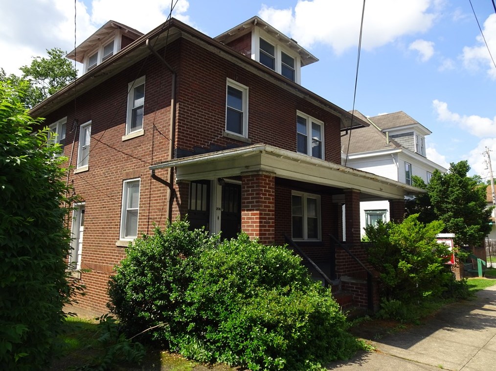 206 Grant St, Greensburg, PA 15601