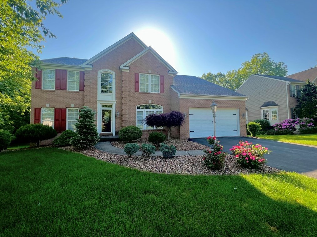 3271 Hidden Brooke Ct, New Castle, PA 16105-2934