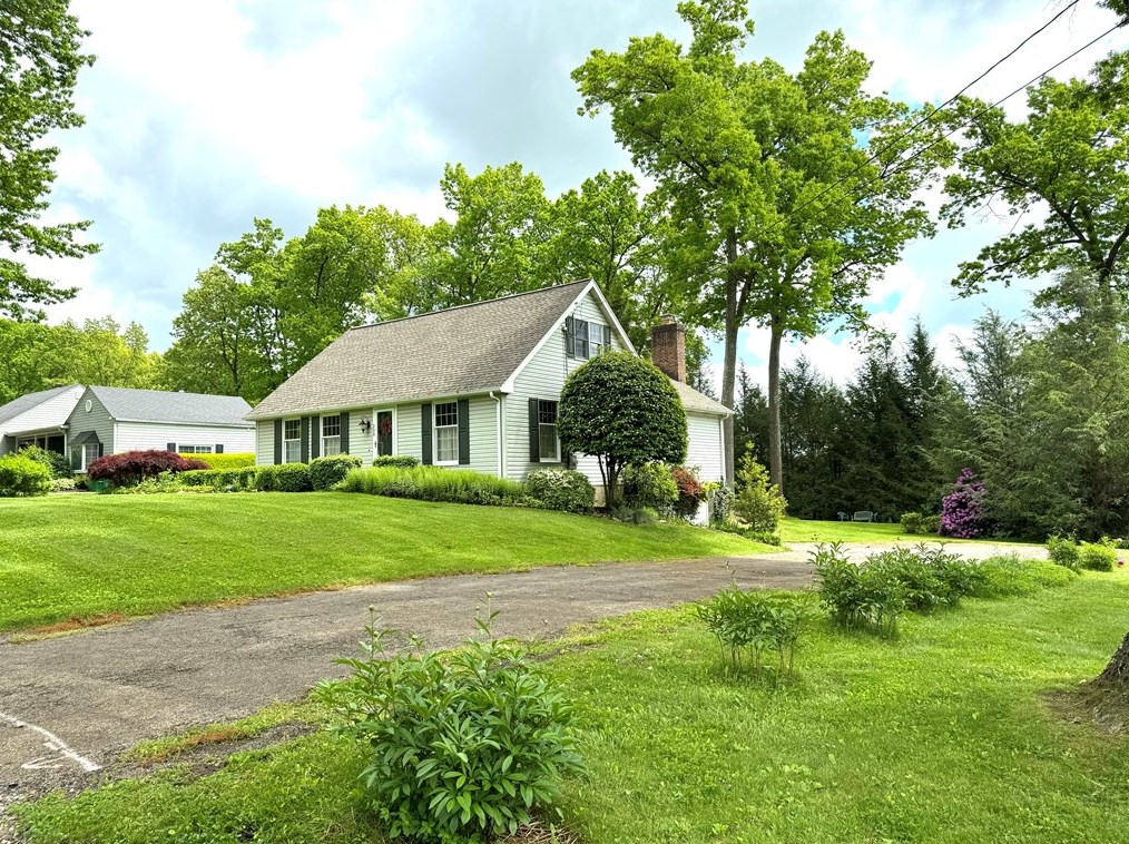 208 Oakland Ave, Butler, PA 16001-2927