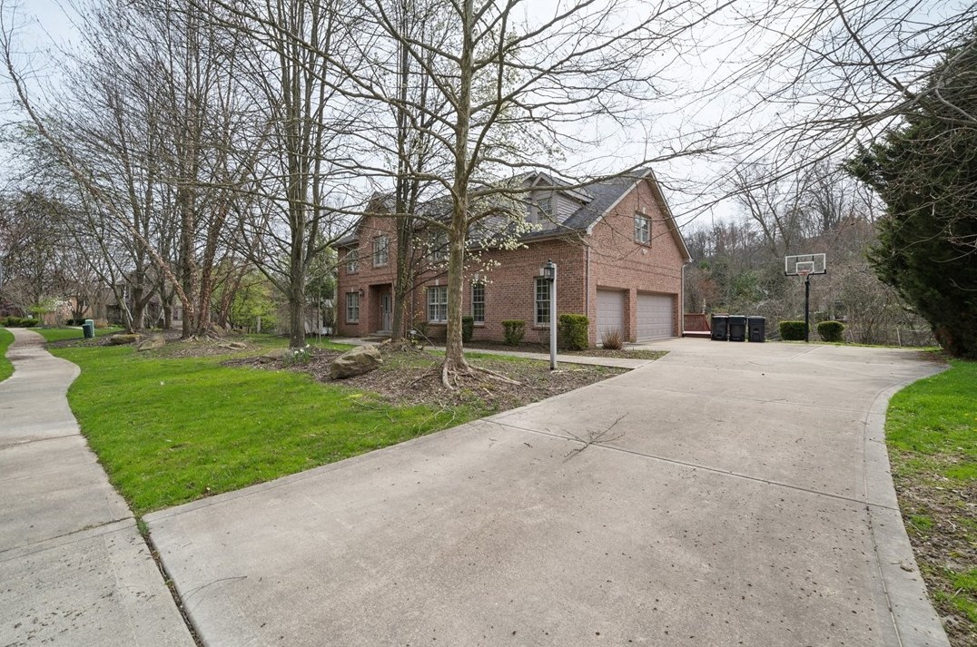 4000 Grove Way, Gibsonia, PA 15044-6064
