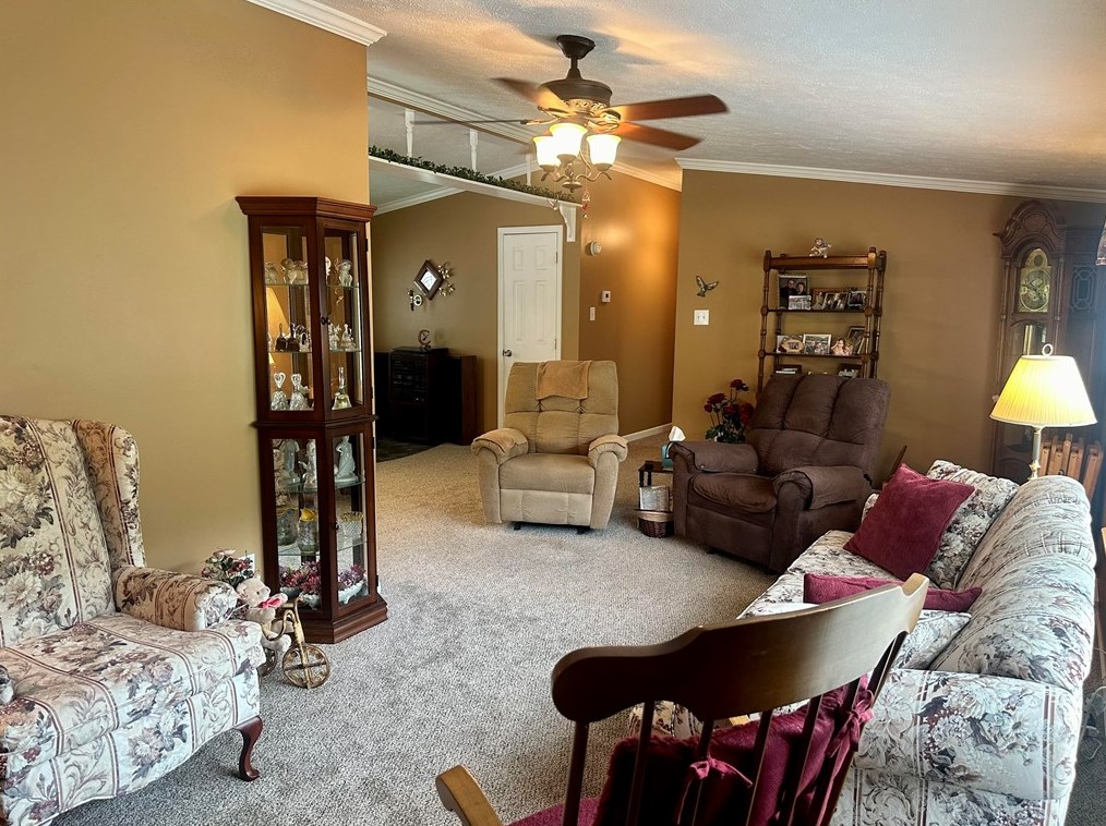 49 Gorby Rd, Washington PA 15301-7743 exterior