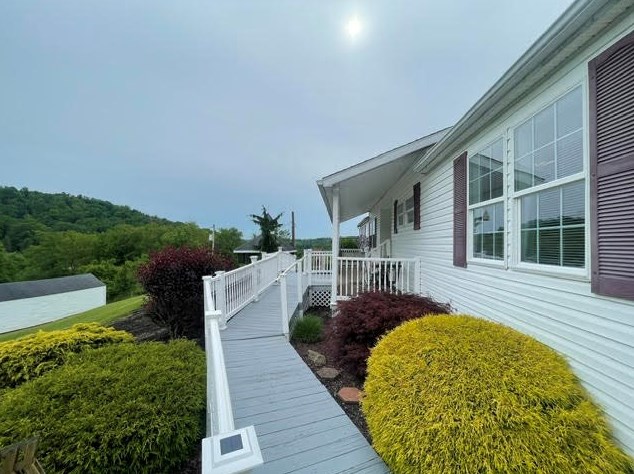49 Gorby Rd, Washington, PA 15301-7743