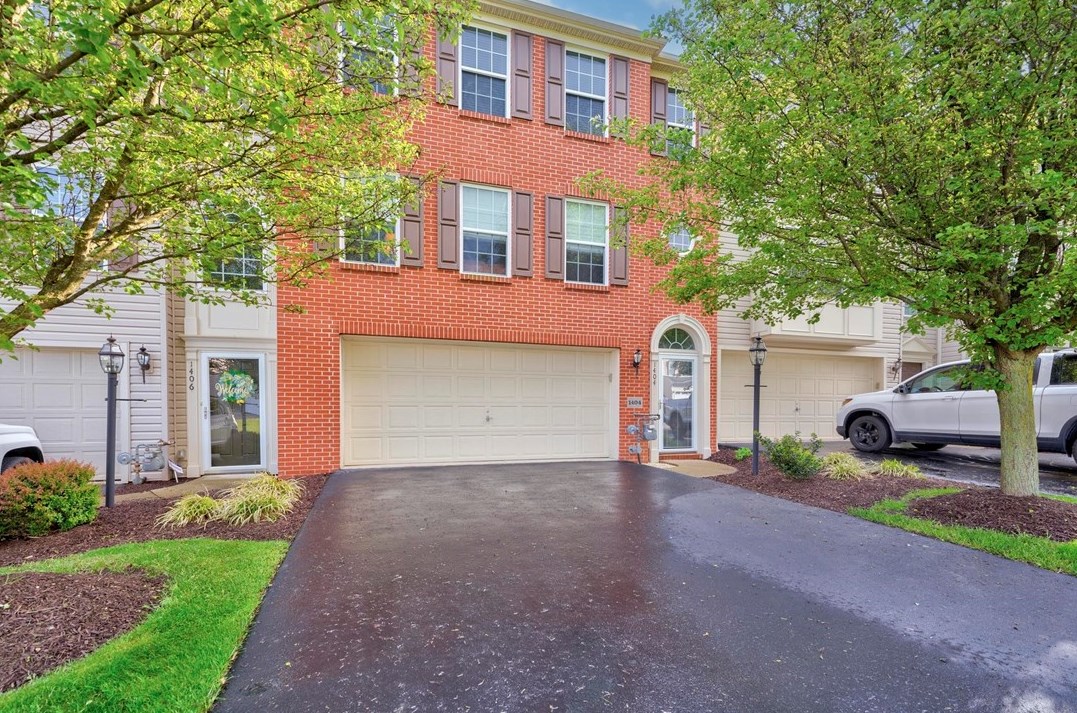 1404 Towervue Dr, Pittsburgh, PA 15227-3978