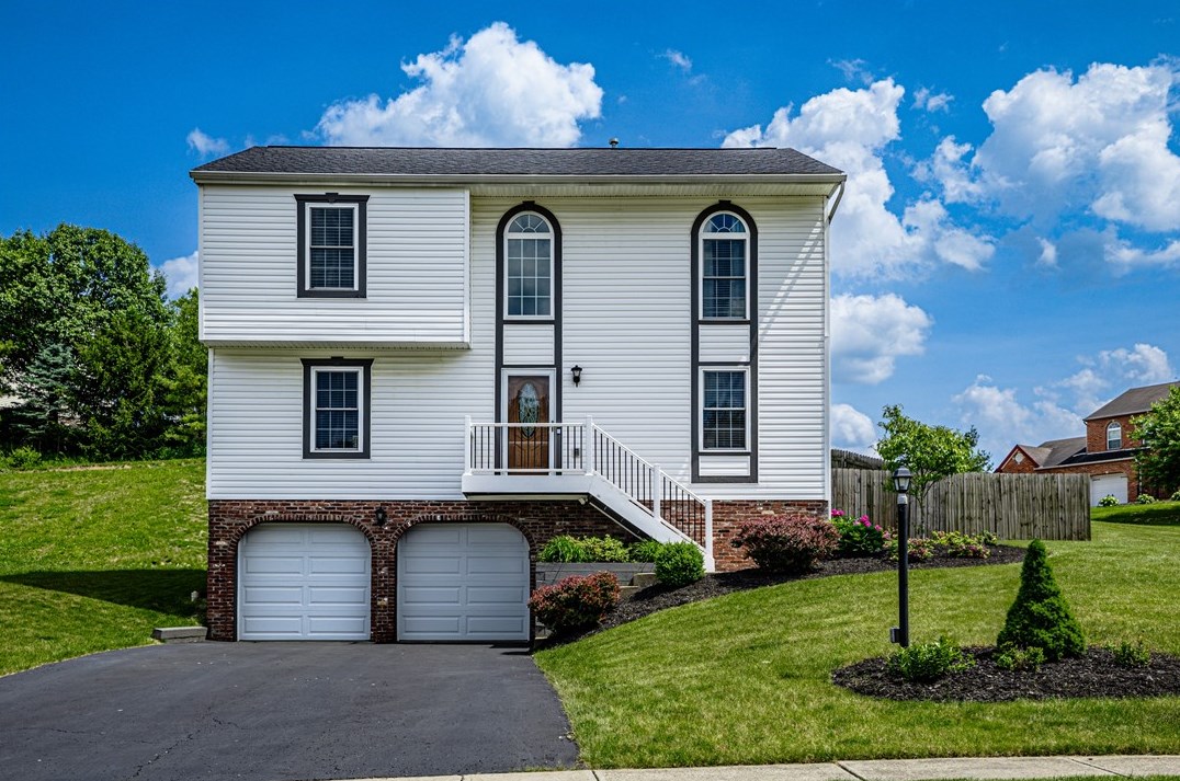125 Commodore Dr, Mc Donald, PA 15057-2177
