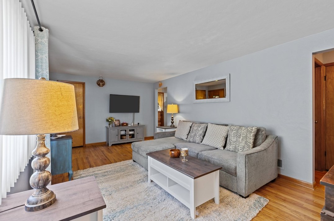 1232 Frd St, Pittsburgh PA 15122-4106 exterior