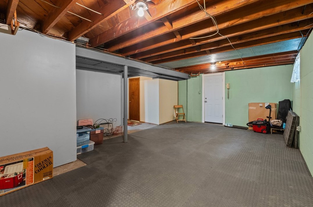 1232 Frd St, Pittsburgh PA 15122-4106 exterior