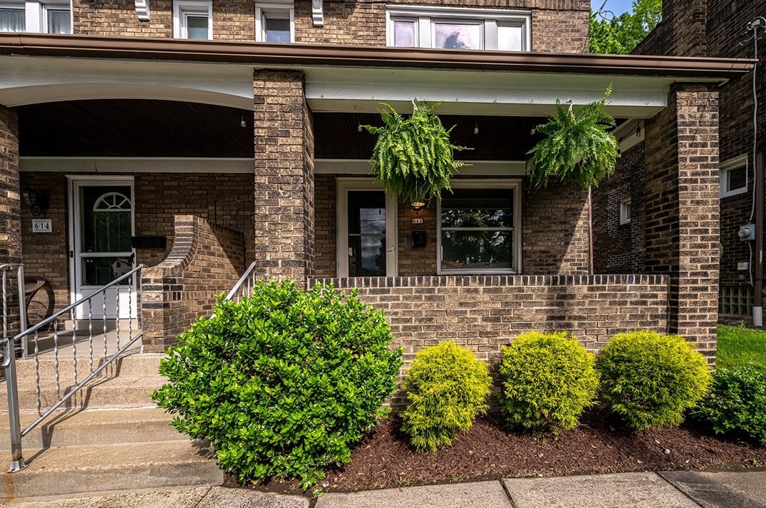 612 Forest Ave, Pittsburgh PA  15202-3113 exterior