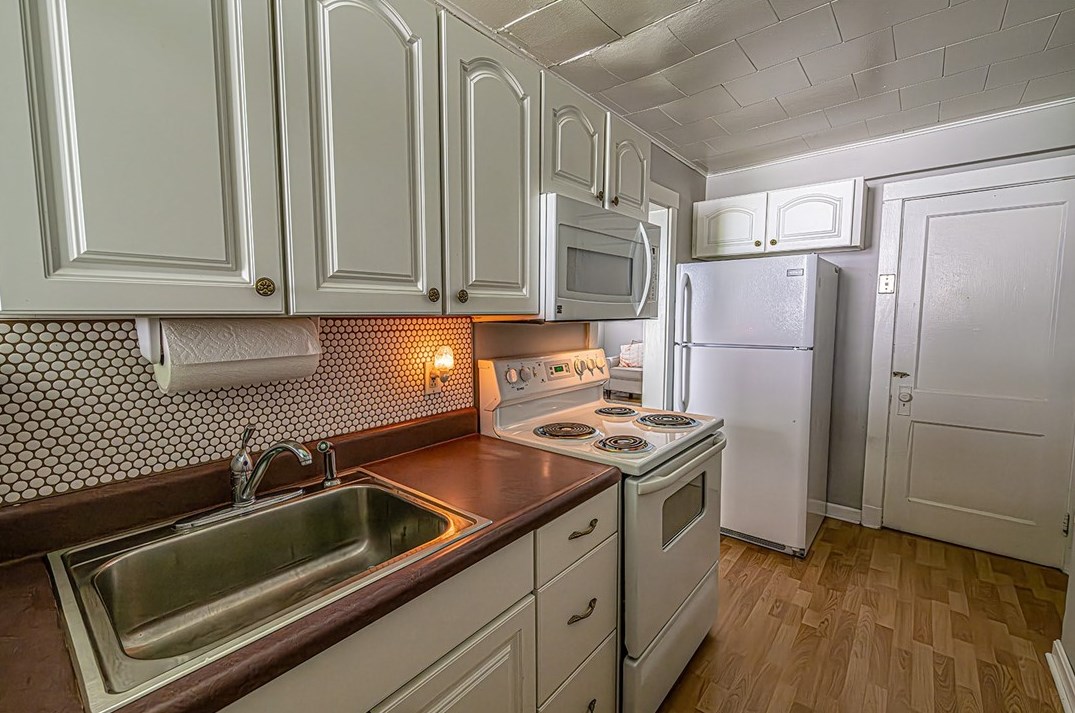 612 Forest Ave, Pittsburgh PA  15202-3113 exterior