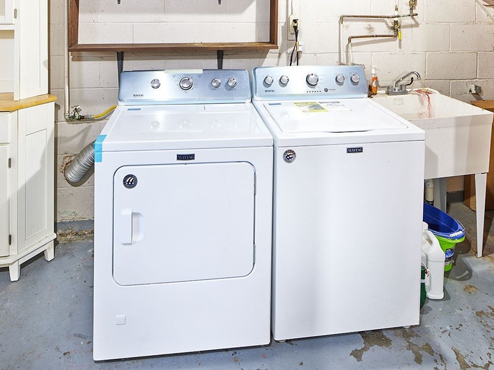 717 Corbin St, Pittsburgh PA  15122-2003 exterior