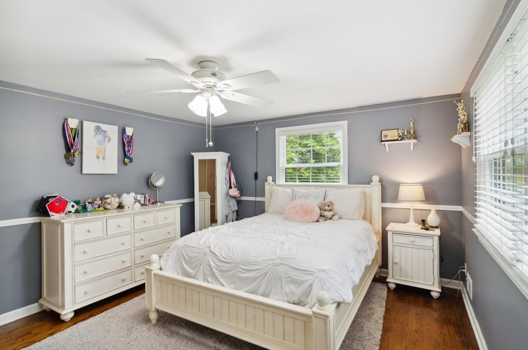 1390 Redfern Dr, Pittsburgh PA 15241-2935 exterior