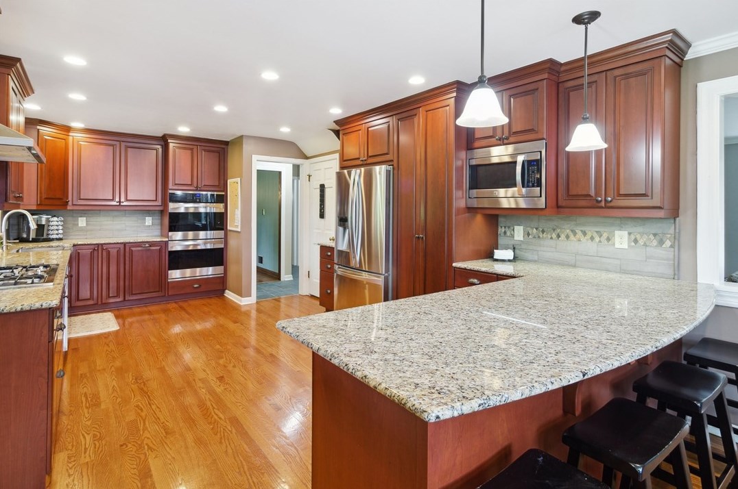 1390 Redfern Dr, Pittsburgh PA 15241-2935 exterior