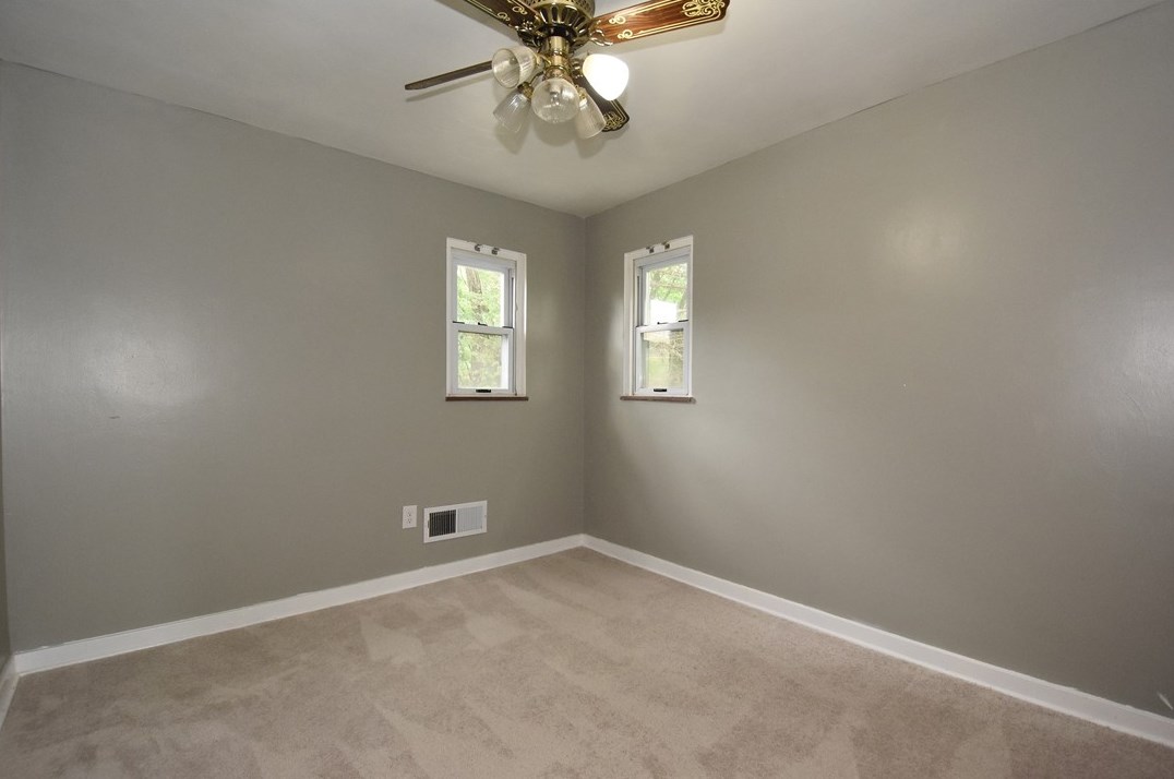 226 Berkley Ave, Pittsburgh PA  15221-4804 exterior