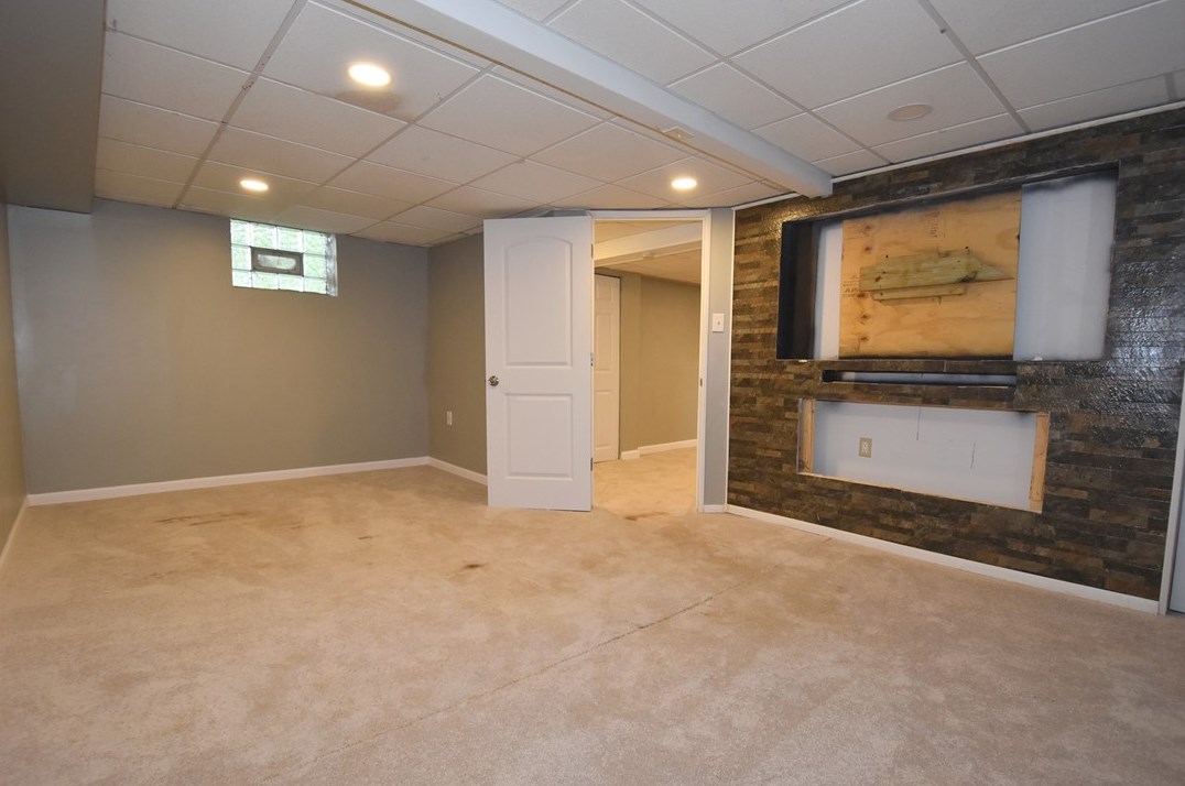 226 Berkley Ave, Pittsburgh PA  15221-4804 exterior