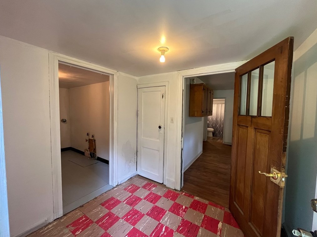 1841 Thompson Rd, Tarentum, PA 15084-3517