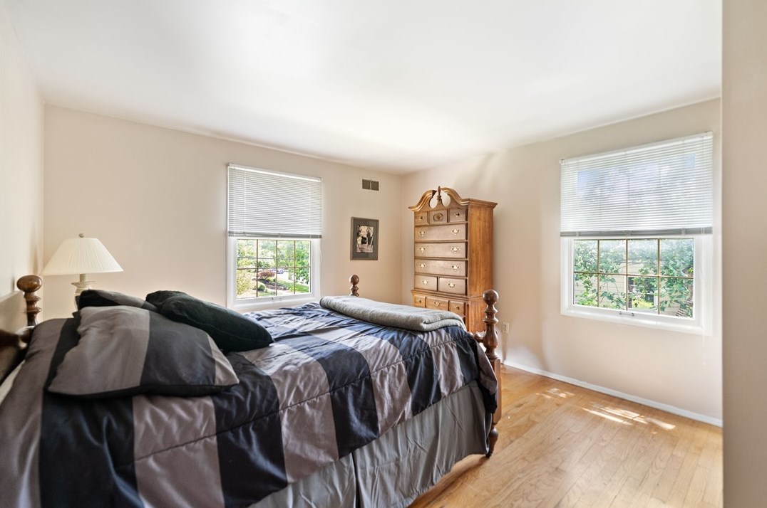 161 Sun Rdg Dr, Pittsburgh PA  15234 exterior